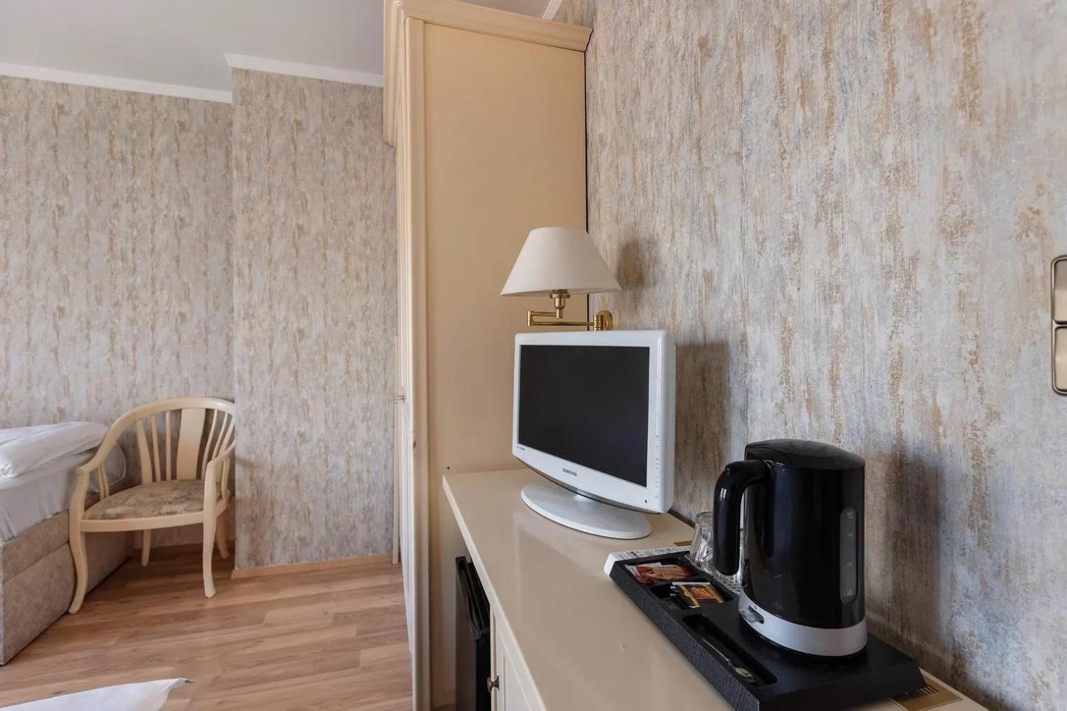 See-Hotel Seeschau - Direkt Am Bodenseeufer Reichenau Εξωτερικό φωτογραφία