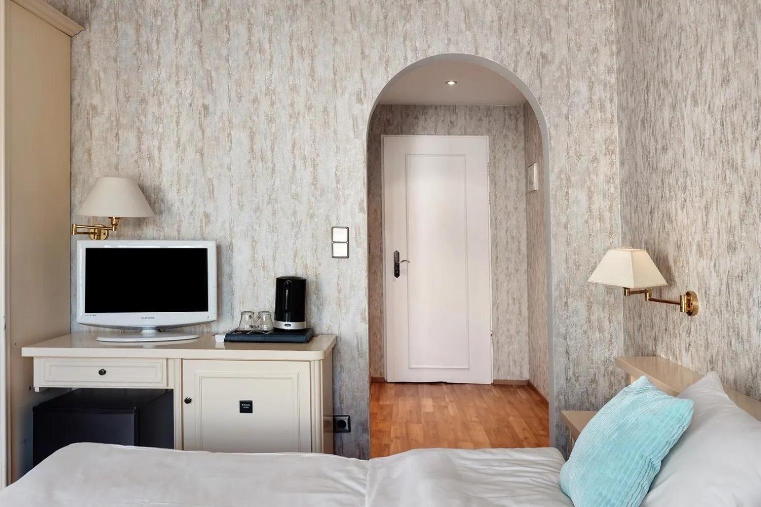 See-Hotel Seeschau - Direkt Am Bodenseeufer Reichenau Εξωτερικό φωτογραφία